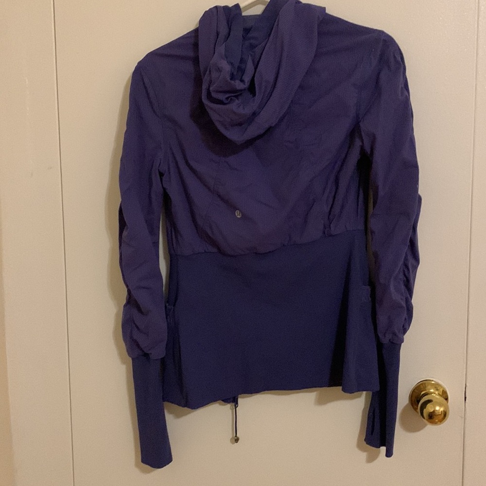 Lululemon reversible jacket - Picture 2 of 2